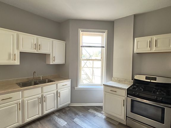 4th image of 1620 S Ashland Ave Unit 2
