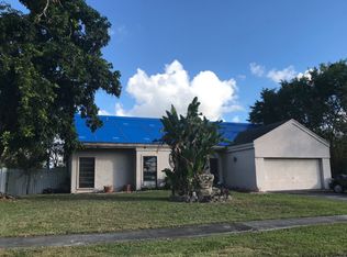 2741 Buttonwood Ave, Miramar, FL 33025
