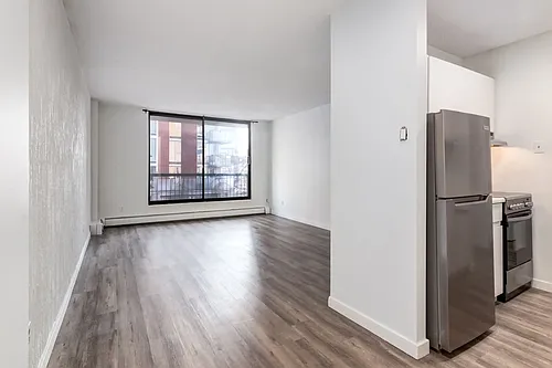 115 25th Ave SW #301 Photo 1