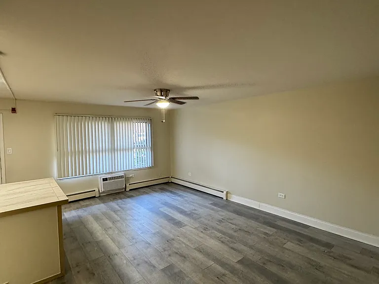1645 Forest Rd #307 — Photo 8