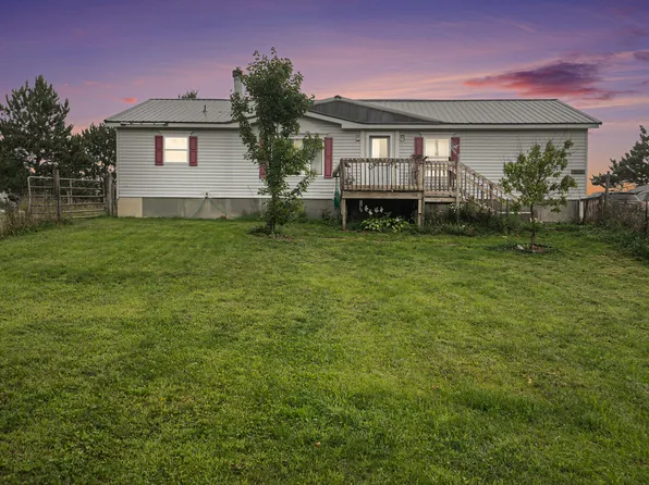 11548 N Cypress Ave, Paris, MI 49338