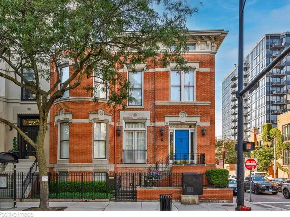 1258 N La Salle St, Chicago, IL 60610