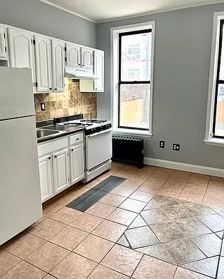 Rented by True Real Estate Group | media 6