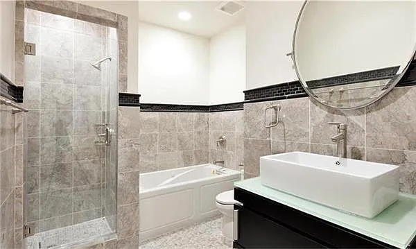 66 Franklin St #6D — Photo 8
