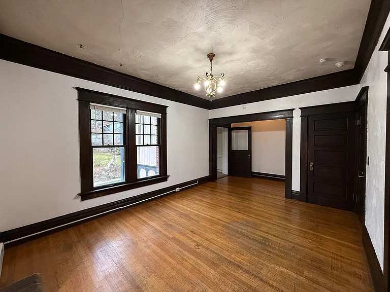 Jefferson Apartments — Photo 3