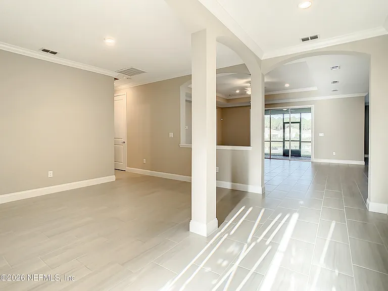 380 Brybar Dr — Photo 6