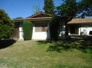 2212 N Garden Ave, Fresno, CA