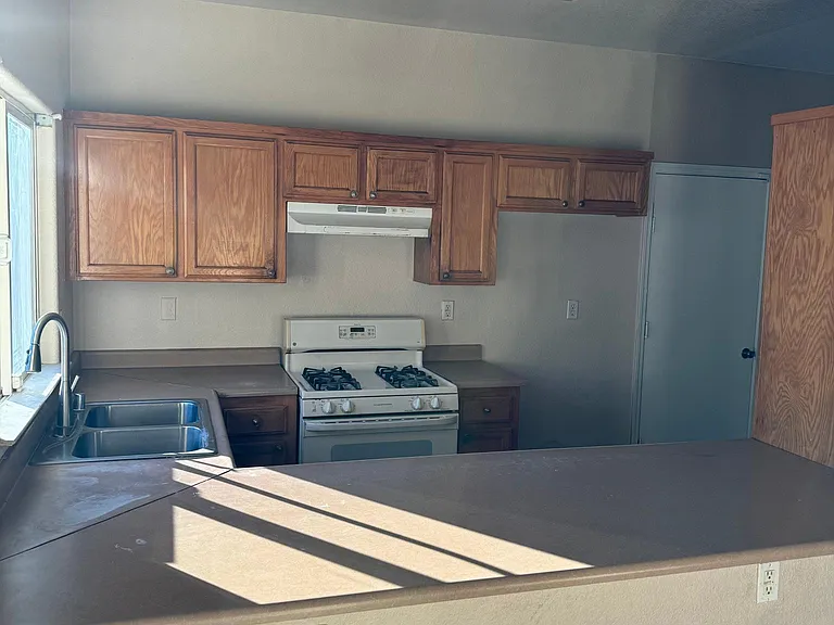 1808 El Monte Ave — Photo 13