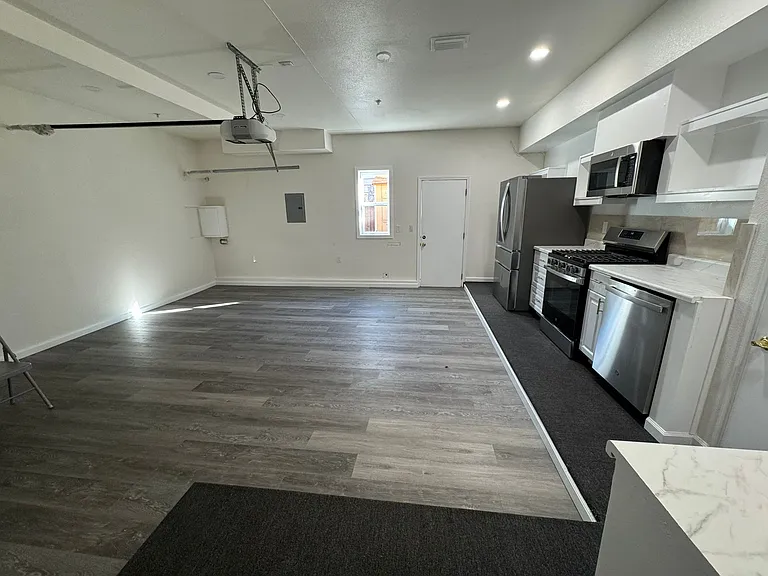 37815 Fernwood Ct — Photo 14