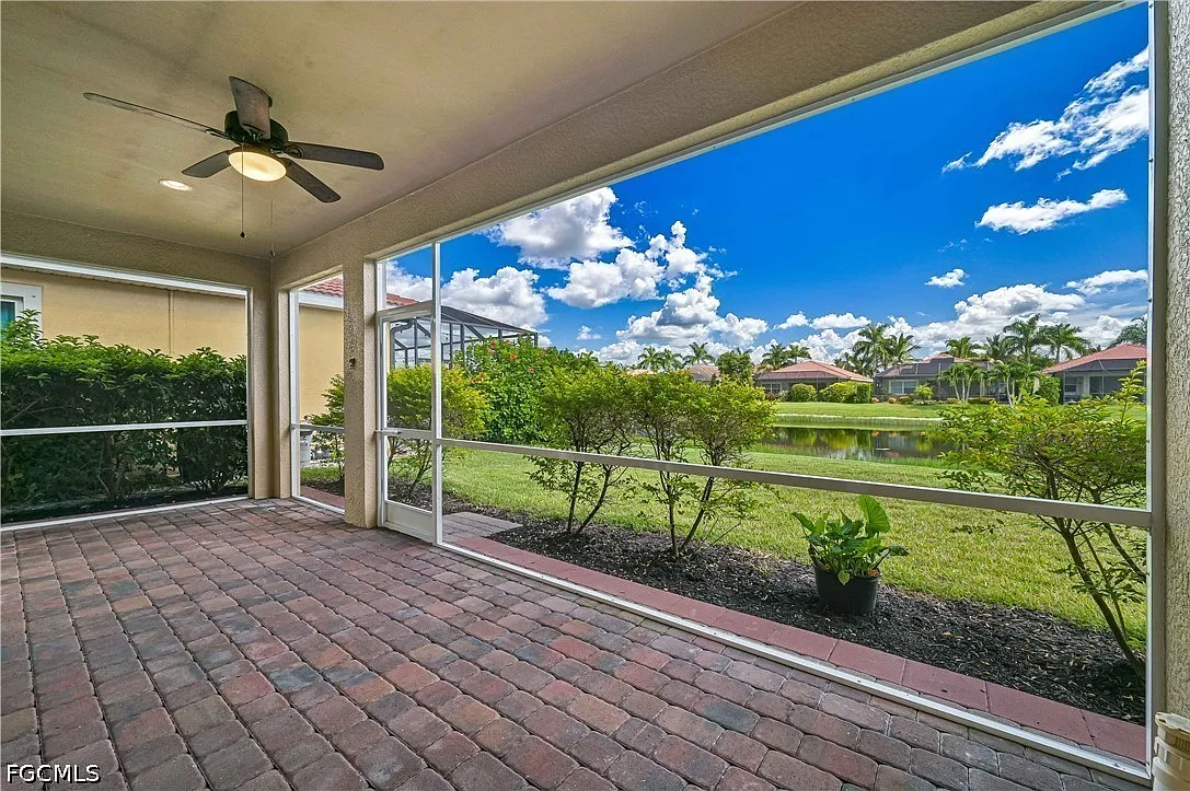 3 bed, 2.0 bath, 1983 sqft, $2,800 — Photo 3