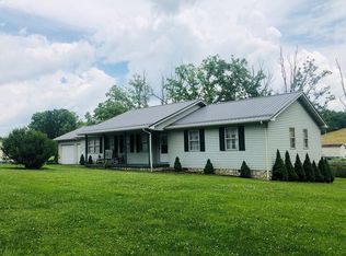 123 Leona Ln, Cool Ridge, WV 25825