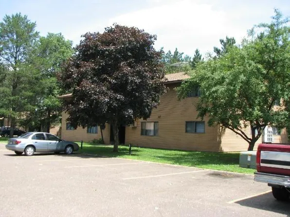 718 E Maryland St, Saint Croix Falls, WI 54024