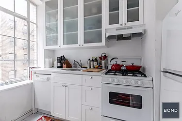 Rented by Bond New York