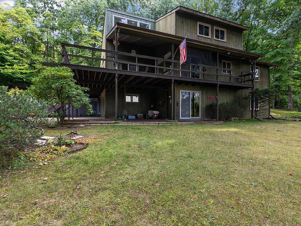 1st image of 47255 Hillcrest Dr