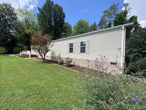 2075 Walnut Cove Rd Hendersonville, NC