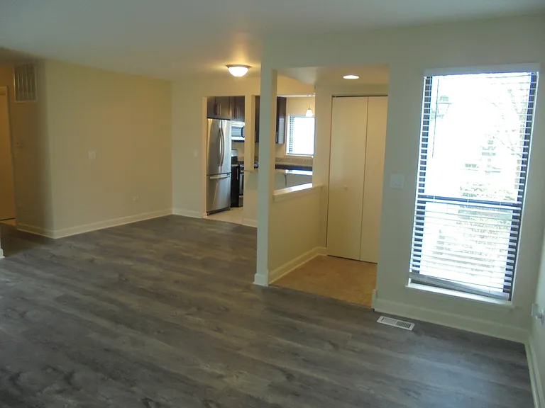 137 Manchester Ct — Photo 7