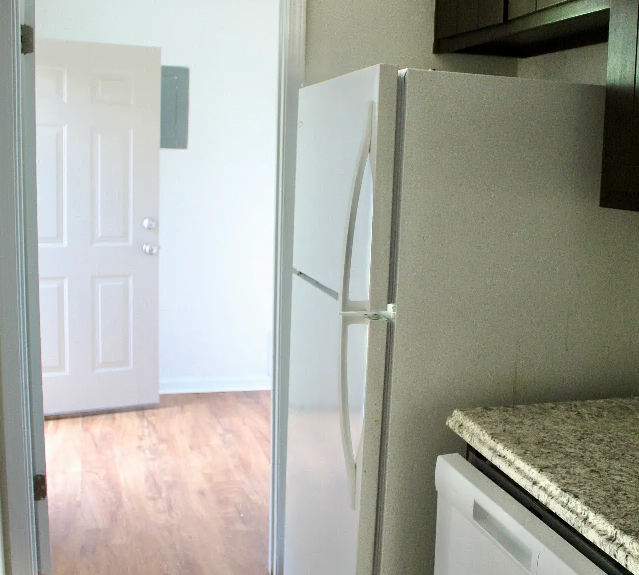2 bed, 1015 sqft, $950 — Photo 4