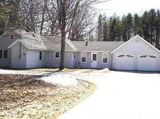 903 Agard Rd, Muskegon, MI 49445