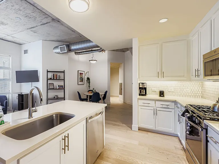 3401 Arapahoe Ave #316 — Photo 2