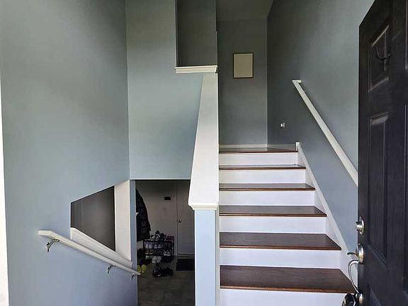 4th image of 231 Lionel Dr