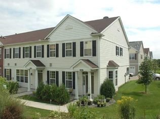 1241 Chateau Ave, Maplewood, MN 55109