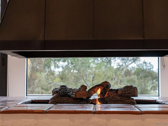 4th image of 5406 Las Palomas