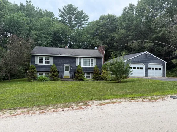 15 Cedar Street, Casco, ME 04015