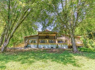 1059 Rocky Flats Rd, Cosby, TN 37722