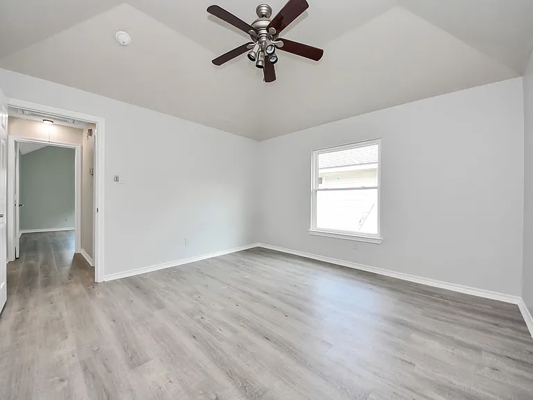 11207 Satin Tail Ln — Photo 34