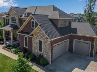 5538 Meadowglen Dr, Clarence Center, NY 14032