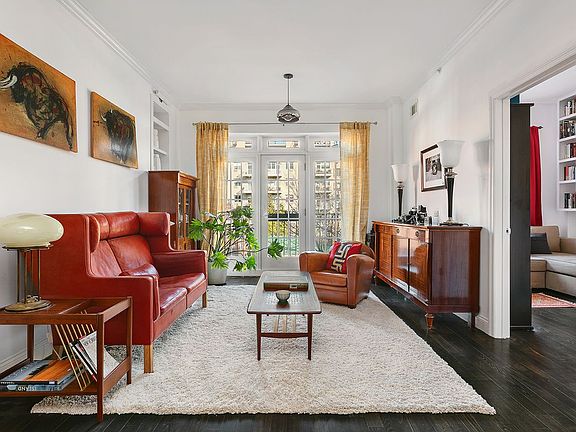 3rd image of 328 Bergen St APT 3A