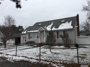 955 Wilson Blvd, Central Islip, NY
