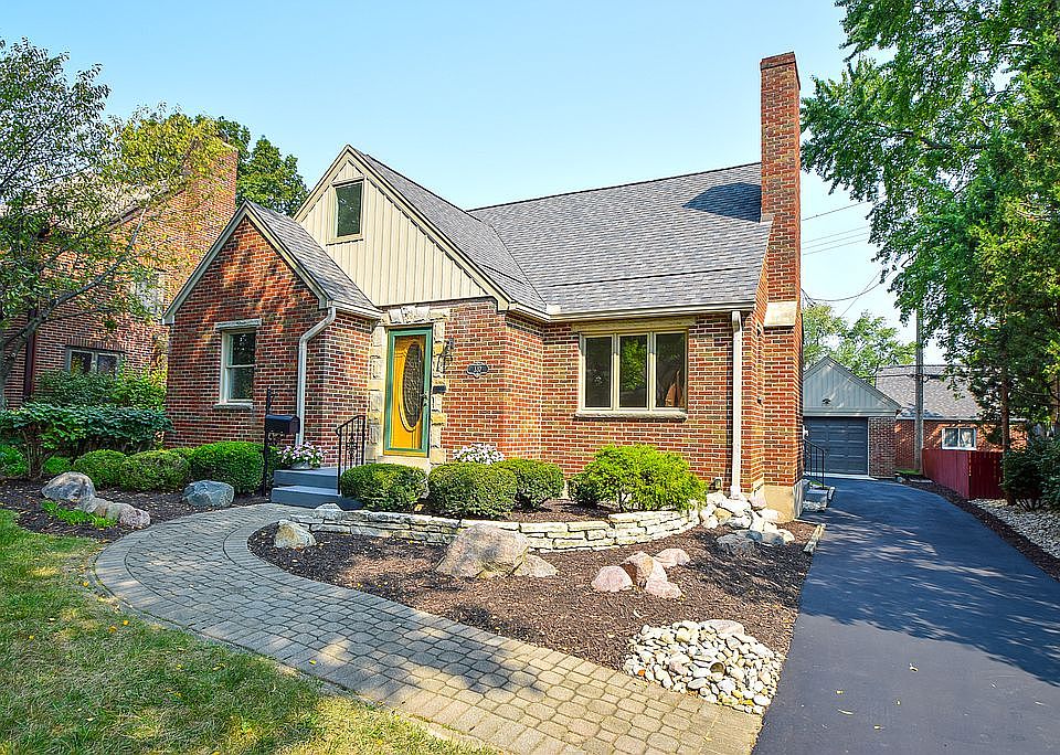 1st image of 337 Wisteria Dr