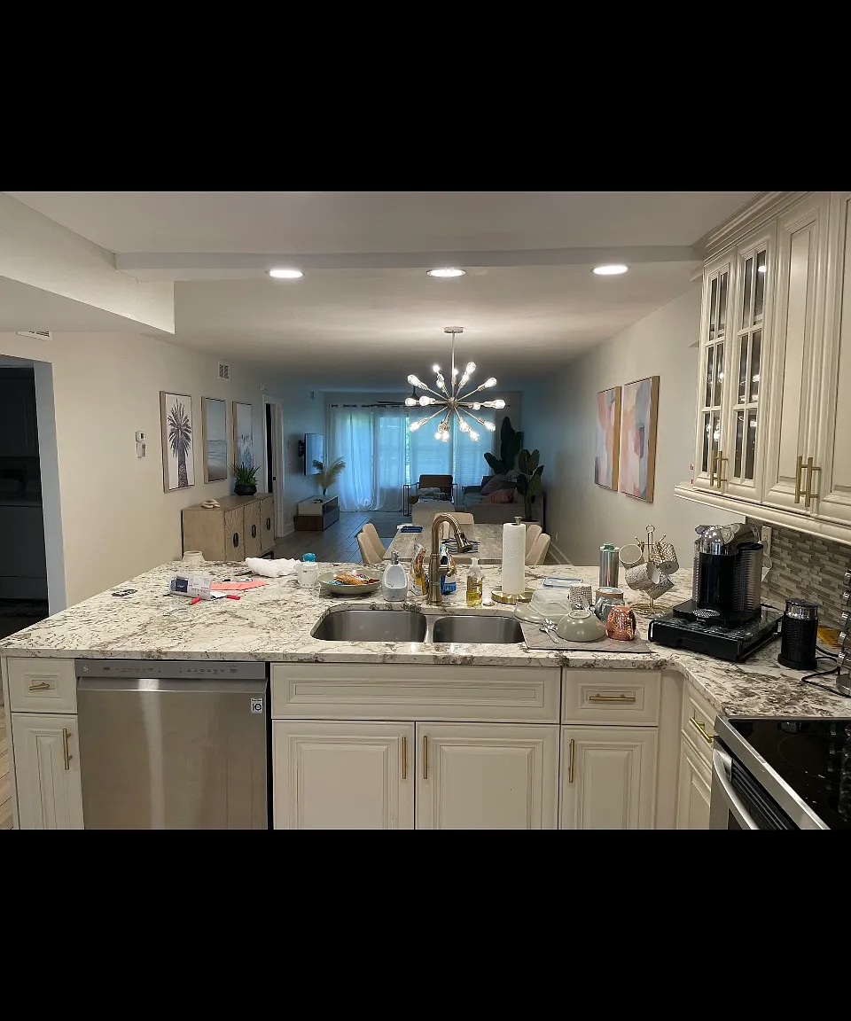 2 bed, 1246 sqft, $2,100 — Photo 2