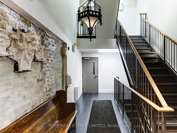 4th image of 384 Sunnyside Ave #202
