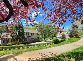1105 Green Lane Rd, Malvern, PA 19355