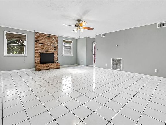 4th image of 3605 Wanda Lynn Dr