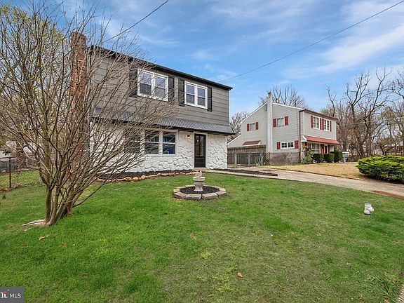 2nd image of 236 Curtis Ave