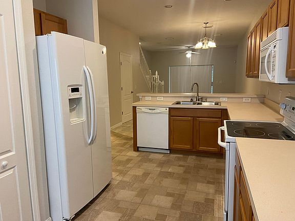 5th image of 31238 Claridge Pl