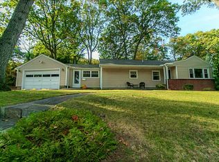 52 Deerfield Rd, Cranston, RI 02920