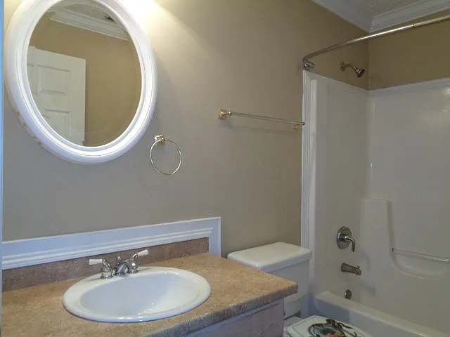 2320 Hayward Ln — Photo 13