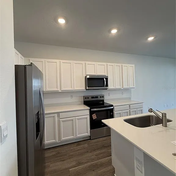 2569 Olympic Ct — Photo 16