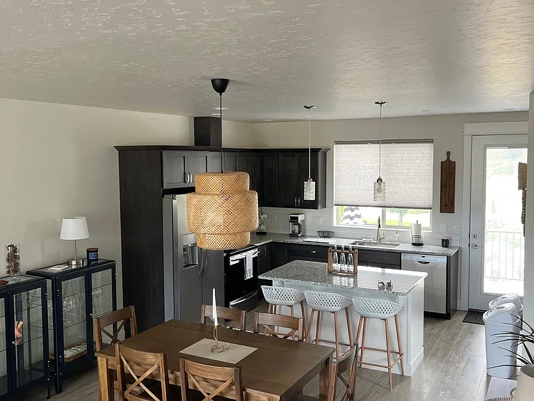 7821 W Crestwood Dr — Photo 9