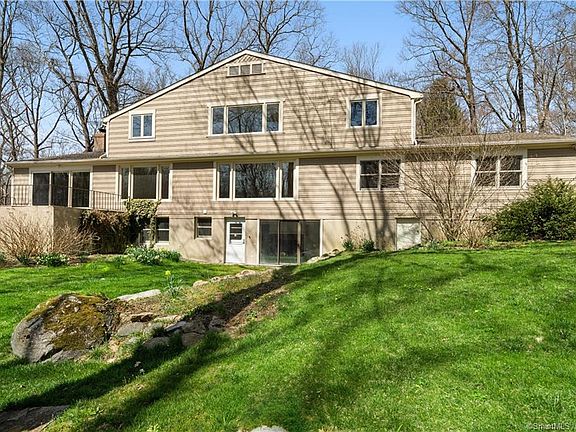 4th image of 150 Woodridge Dr
