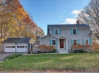 9 Arnold St, Barrington, RI 02806