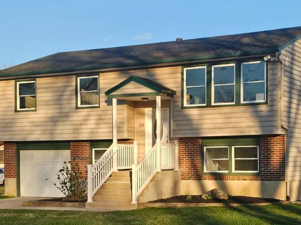 220 Laureba Ave, Thorofare, NJ 08086