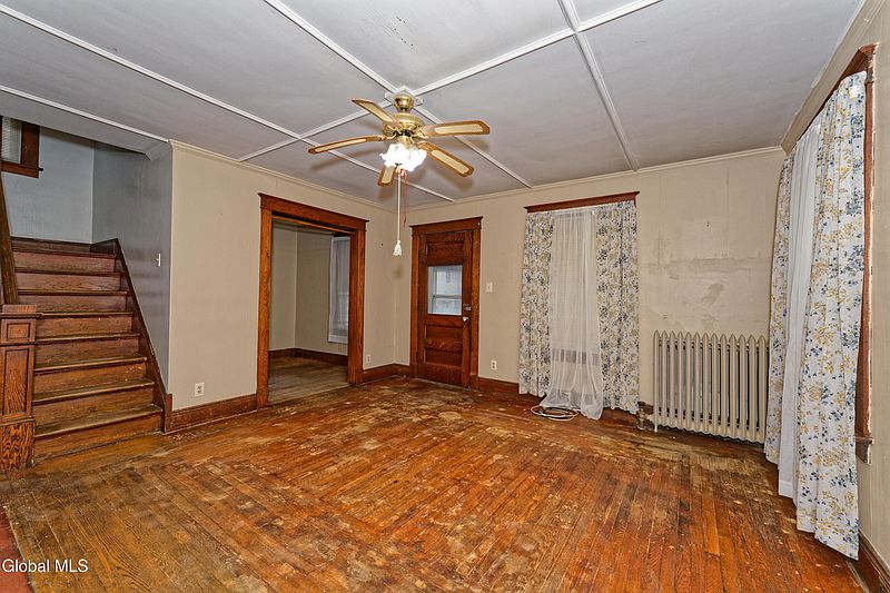 5th image of 91 Snowden Avenue