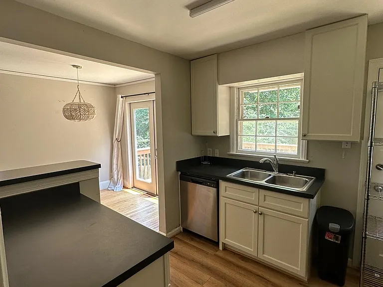 800 Dixie Trl — Photo 11