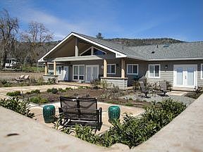 1st image of 112 Serpa Ln