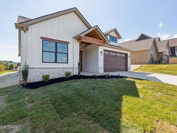 3rd image of 3017 Bridgewater Blvd